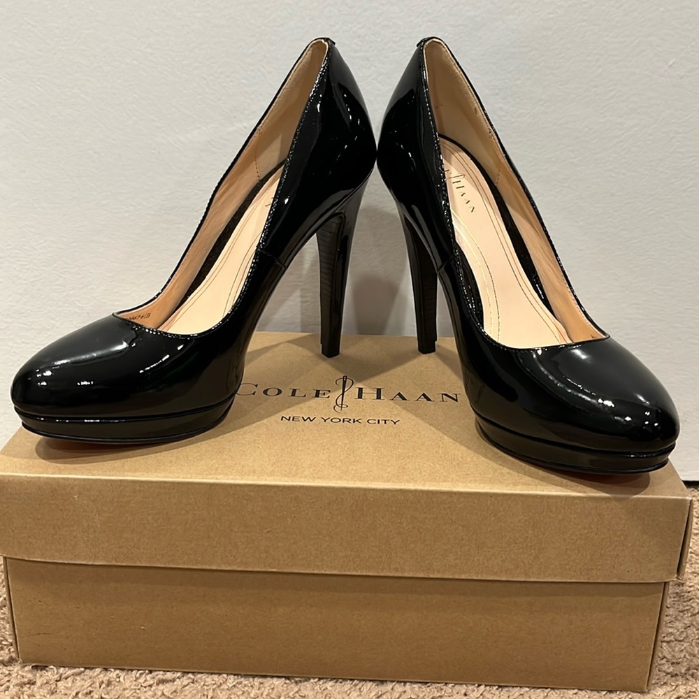 Cole Haan Chelsea High Pump Black Patent 6.5B BRAND NEW